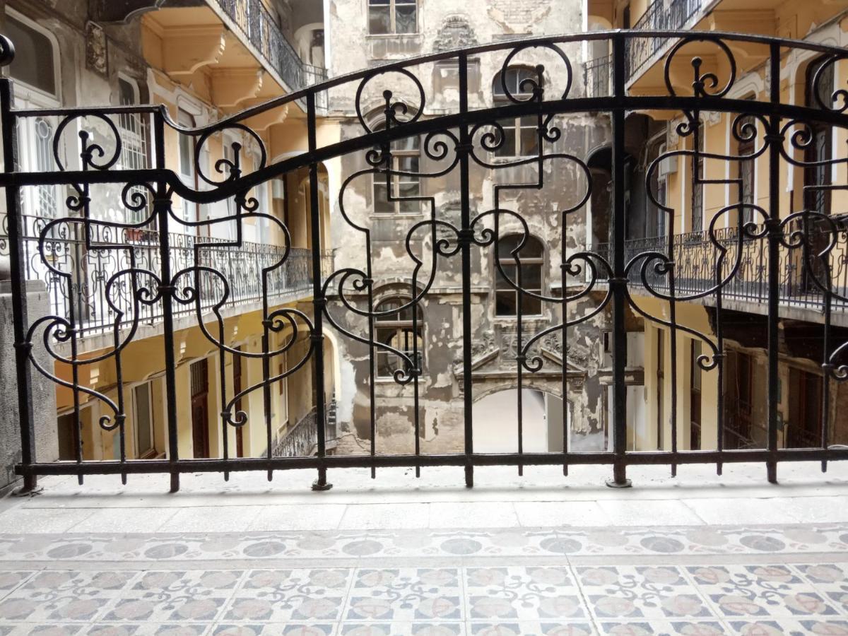 Jolie Apartment In Historical Center Budapest Kültér fotó